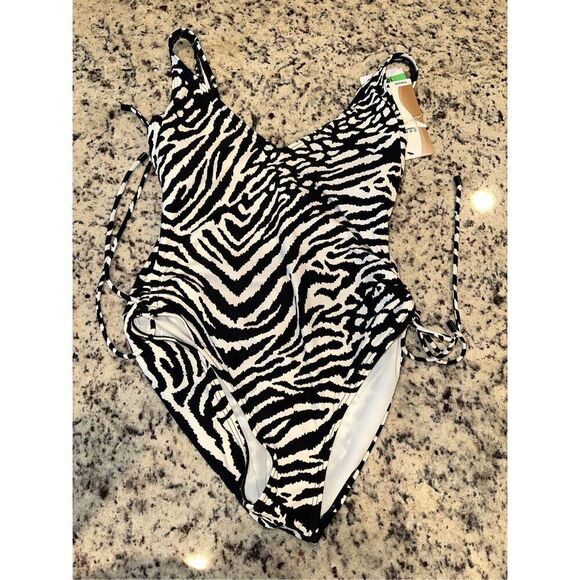 COCO REEF Women's Contours Stellar Shirred-Leg One-Piece Swimsuit - Picture 2 of 7